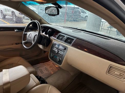Used 2011 Buick Lucerne CXL FWD image 9