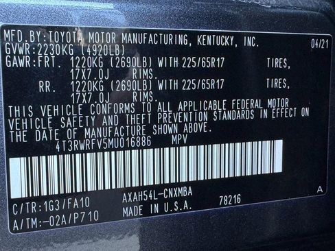 Used 2021 Toyota RAV4 XLE w/ Convenience Package image 24