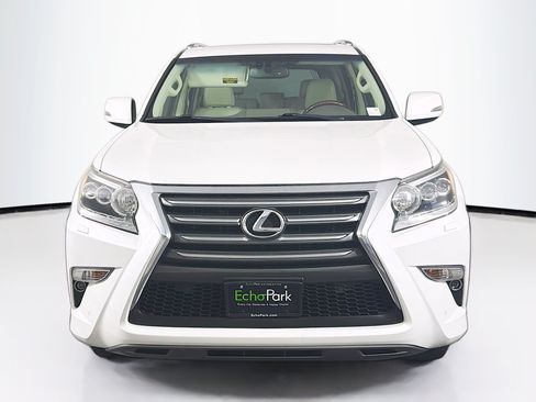 Used 2018 Lexus GX 460 Premium w/ Premium Package AWD/4WD image 2