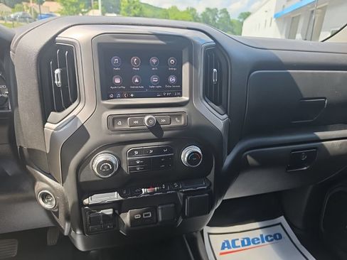 Used 2025 GMC Sierra 2500 Pro w/ Convenience Package AWD/4WD image 19