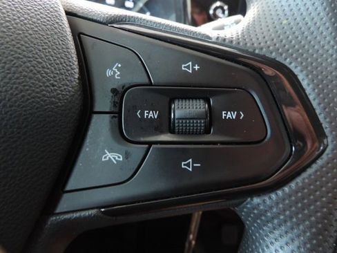 Used 2026 Chevrolet Trax LS w/ LS Convenience Package FWD image 26
