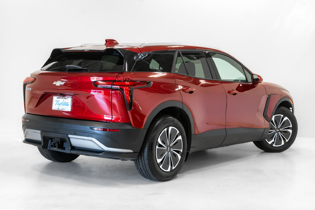 Used 2025 Chevrolet Blazer EV LT AWD/4WD image 26