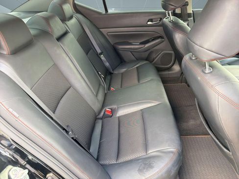 Used 2024 Nissan Altima 2.5 SR FWD image 26