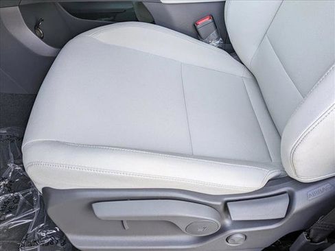 New 2026 Hyundai Santa Fe SE image 4