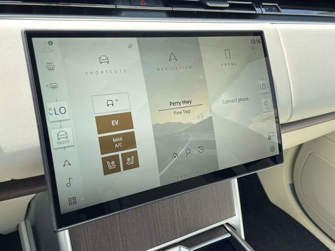 New 2026 Land Rover Range Rover SE AWD/4WD image 26