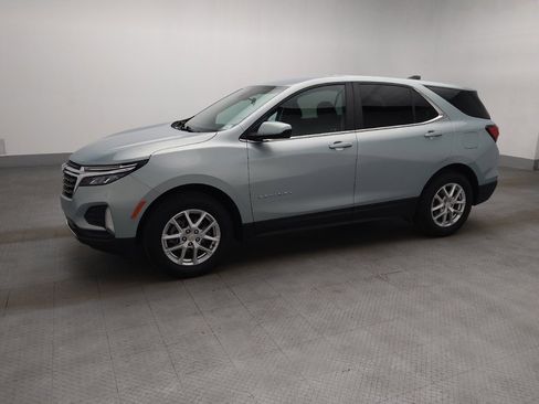 Used 2022 Chevrolet Equinox LT FWD image 2
