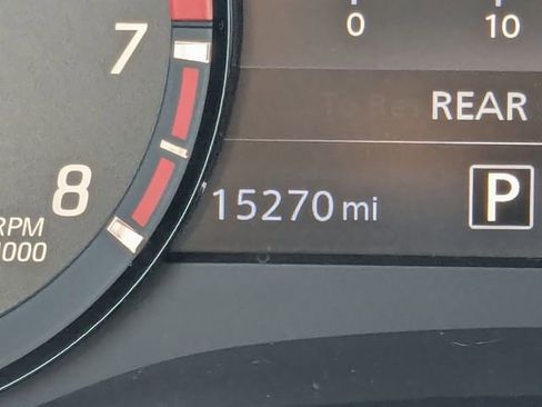 Used 2024 Nissan Frontier PRO-4X w/ Technology Package image 28