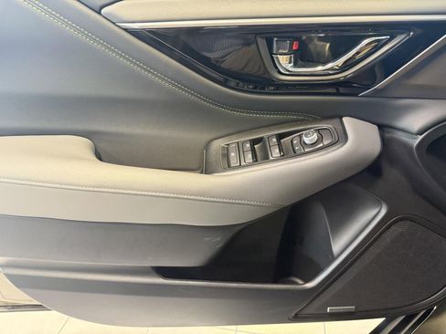 Used 2025 Subaru Outback Onyx Edition XT image 35