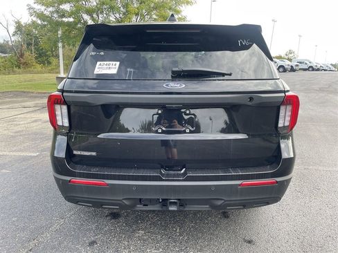 New 2025 Ford Explorer 4WD Police Interceptor image 4