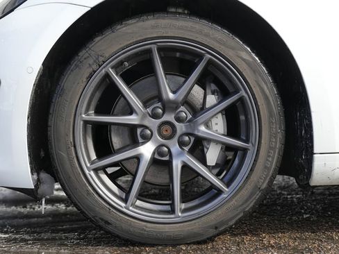 Used 2022 Tesla Model 3 Long Range image 11