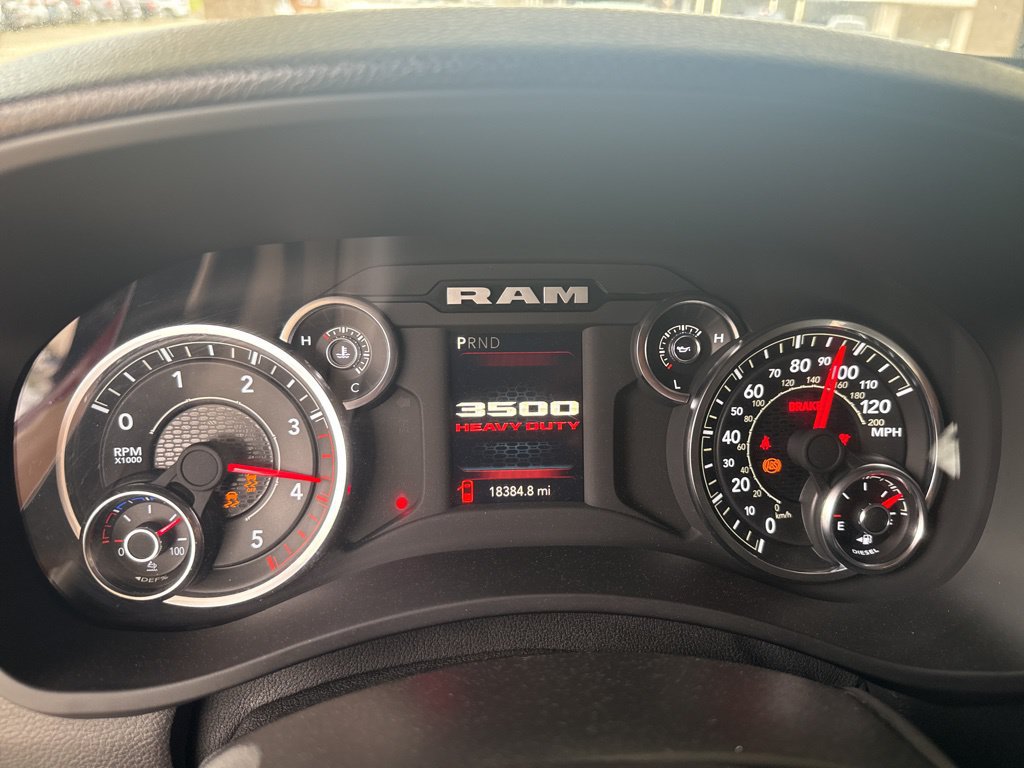 Used 2024 RAM 3500 Tradesman w/ Chrome Appearance Group AWD/4WD image 11