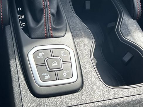 New 2026 Nissan Frontier PRO-4X w/ Tow Package AWD/4WD image 33