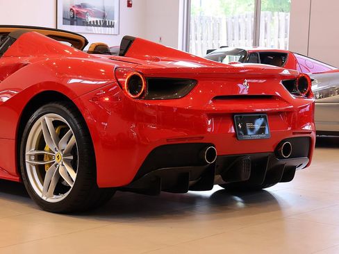 Certified 2019 Ferrari 488 Spider RWD image 24