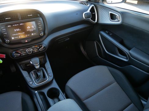 Certified 2024 Kia Soul LX w/ Option Group 015 image 11