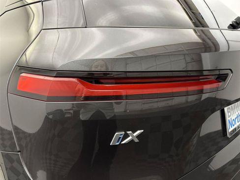 Certified 2024 BMW iX xDrive50 w/ Premium Package AWD/4WD image 19