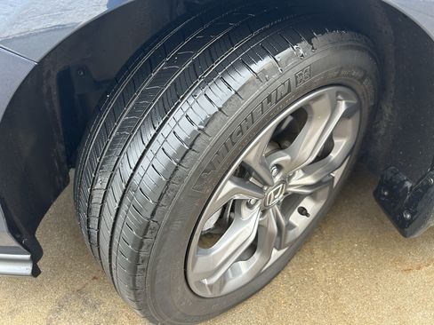 Used 2024 Honda Accord EX image 9