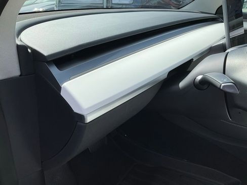 Used 2022 Tesla Model 3 Long Range image 19