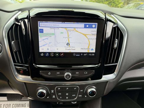 Used 2023 Chevrolet Traverse RS AWD/4WD image 24