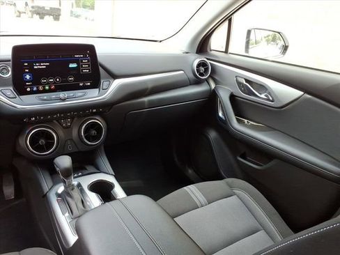 Used 2024 Chevrolet Blazer LT w/ Convenience Package image 22