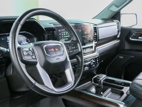 Used 2024 GMC Sierra 1500 SLT w/ SLT Premium Plus Package AWD/4WD image 25