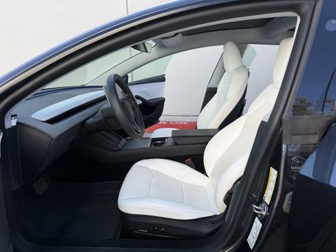 Used 2025 Tesla Model 3 RWD image 11