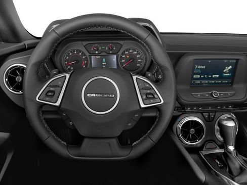 Used 2017 Chevrolet Camaro LT RWD image 10