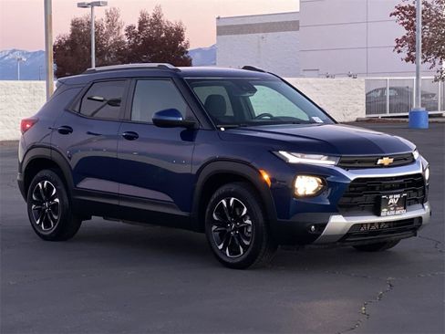 Used 2023 Chevrolet TrailBlazer LT w/ Convenience Package image 11