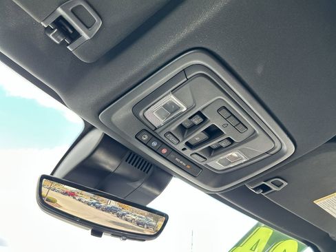 Used 2024 Chevrolet Silverado 3500 High Country w/ Technology Package image 31