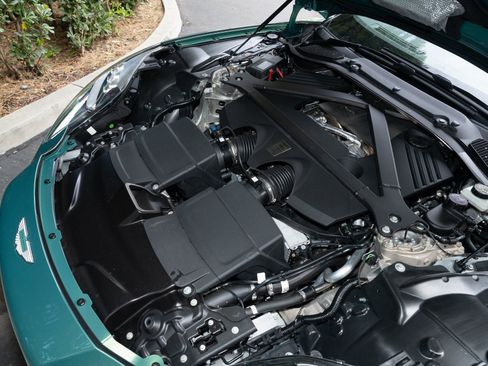 Used 2024 Aston Martin DB12 Coupe RWD image 12