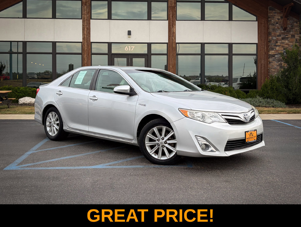 Used 2014 Toyota Camry XLE w/ Leather Package FWD image 1