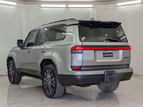 Certified 2024 Lexus GX 550 w/ Accessory Package (2T) image 6