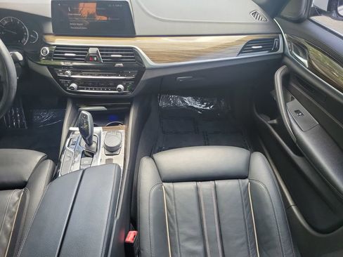 Used 2018 BMW 540i RWD image 17