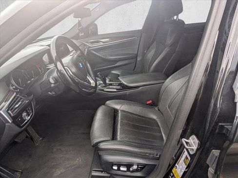 Used 2017 BMW 530i xDrive AWD/4WD image 9