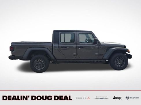 New 2026 Jeep Gladiator Sport AWD/4WD image 6