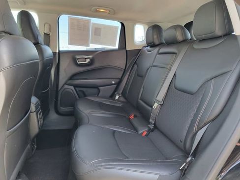 Certified 2019 Jeep Compass Latitude AWD/4WD image 21