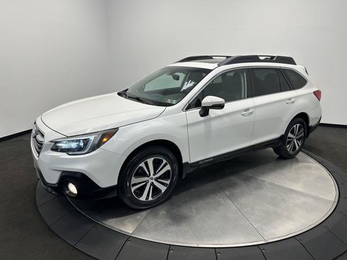 Used 2019 Subaru Outback 2.5i Limited w/ Popular Package #2 AWD/4WD image 4