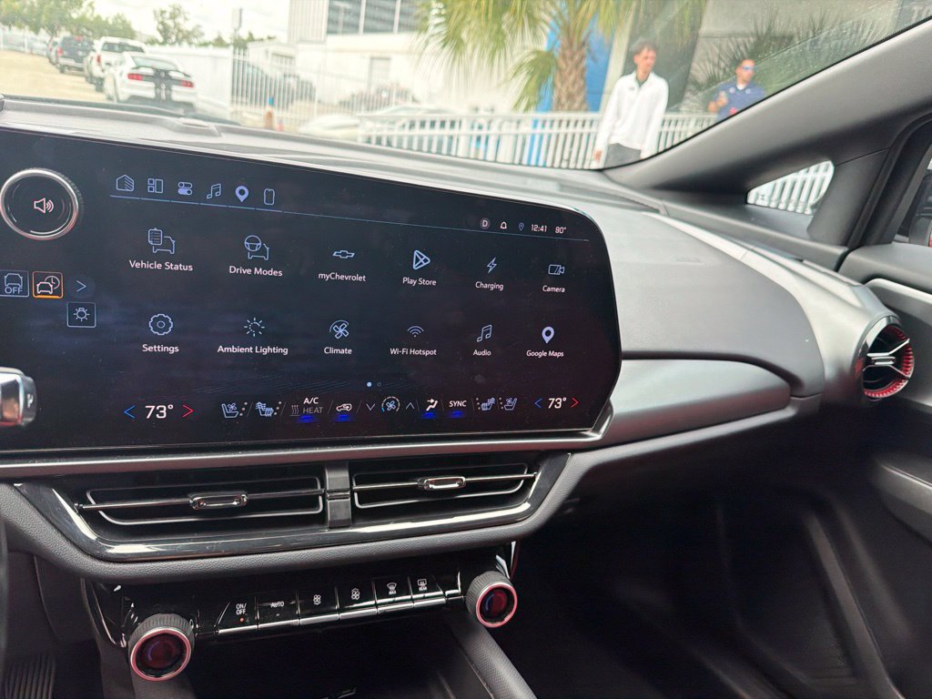 Used 2025 Chevrolet Equinox EV RS w/ Convenience Package II FWD image 23