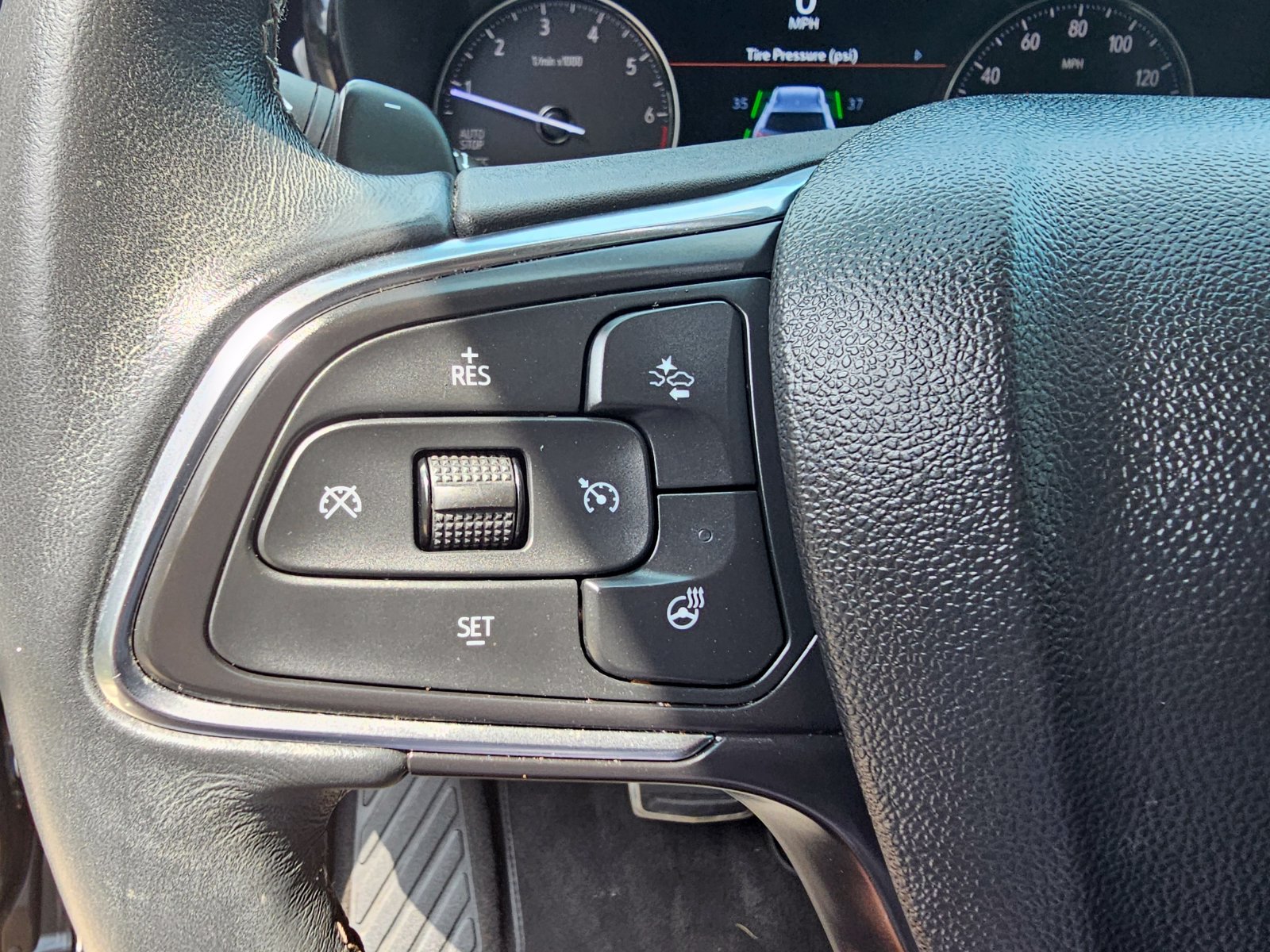 Used 2023 Buick Envision Essence w/ Sport Touring Package FWD image 16
