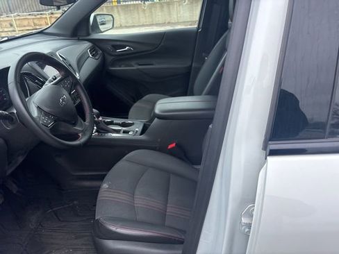 Used 2023 Chevrolet Equinox RS w/ LPO, Floor Liner Package AWD/4WD image 7
