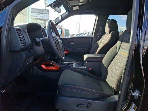 Used 2023 Nissan Frontier PRO-4X w/ Pro Convenience Package image 13