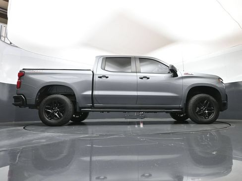 Used 2021 Chevrolet Silverado 1500 LT Trail Boss w/ Convenience Package II AWD/4WD image 46
