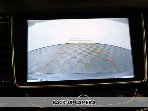 Used 2018 Buick Encore Preferred image 3