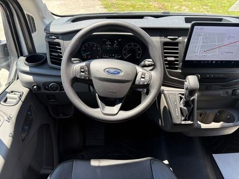 New 2025 Ford Transit 250 148 Medium Roof image 11