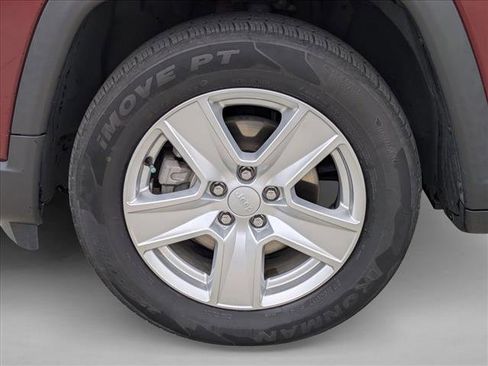 Used 2022 Jeep Compass Latitude image 23