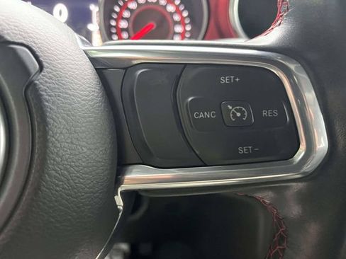 Used 2022 Jeep Wrangler Unlimited Rubicon w/ LED Lighting Group AWD/4WD image 23
