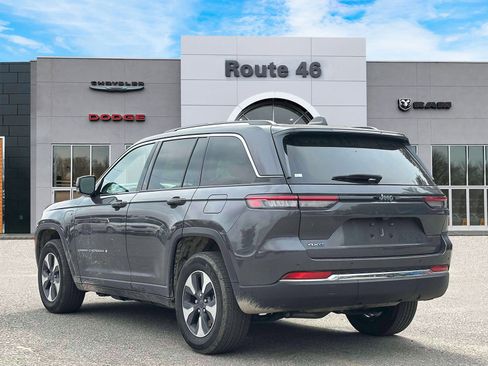 Used 2023 Jeep Grand Cherokee 4WD 4xe image 4