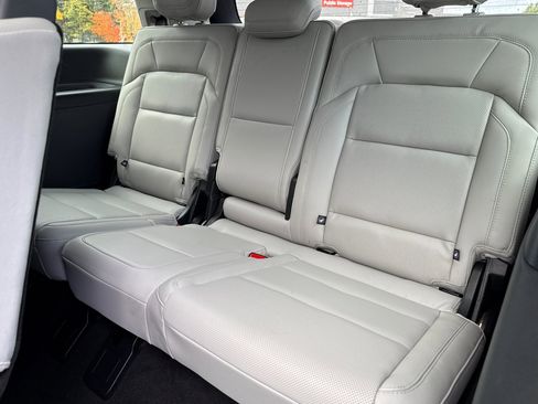 Certified 2025 Lincoln Navigator Reserve image 15