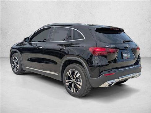 Used 2025 Mercedes-Benz GLA 250 image 8