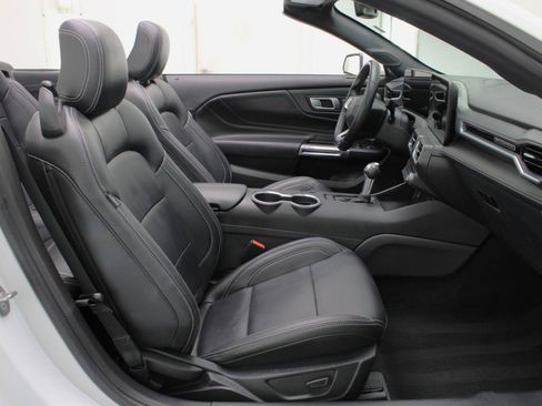 Used 2025 Ford Mustang Premium RWD image 48