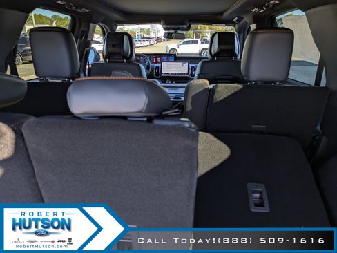 New 2026 Ford Expedition Tremor image 12